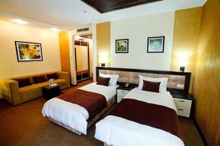 Отель Загородный Клуб ШишкиНН Resort&Spa Сновянка Улучшенный двухместный номер с 2 отдельными кроватями-3